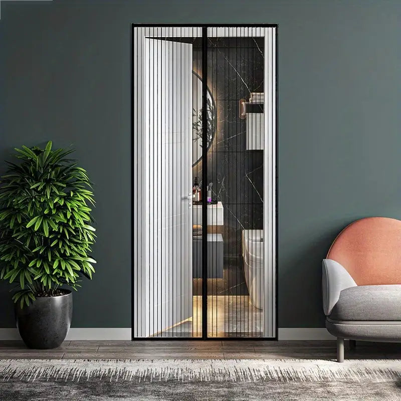 Fly-Blocking Magnetic Screen Door