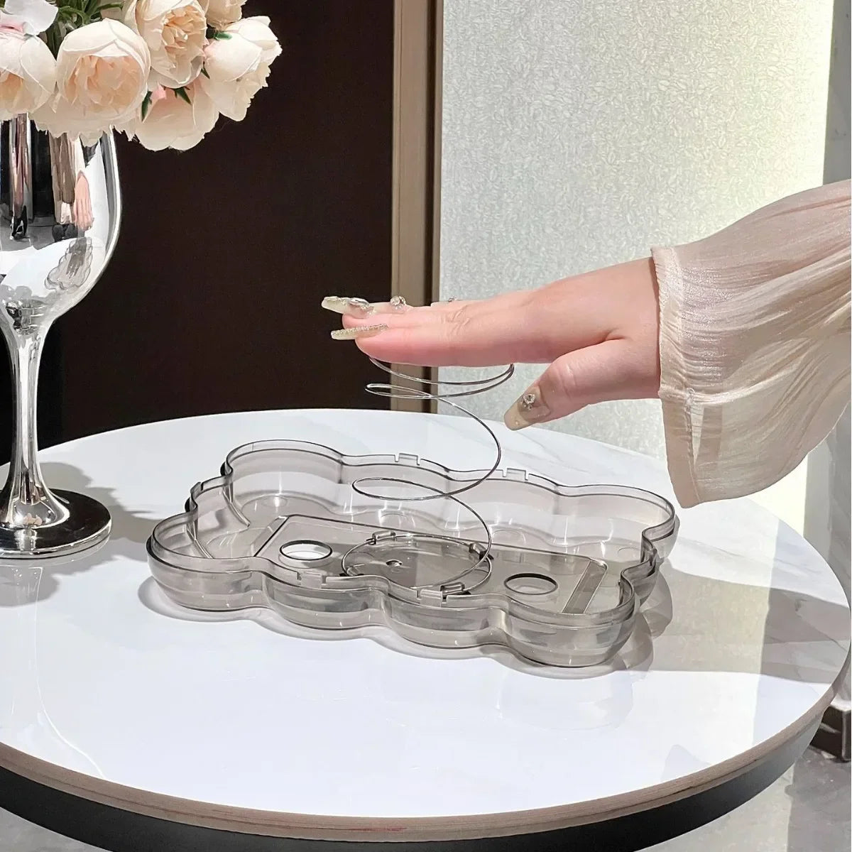 LuxeShine Clear Acrylic Tissue Case