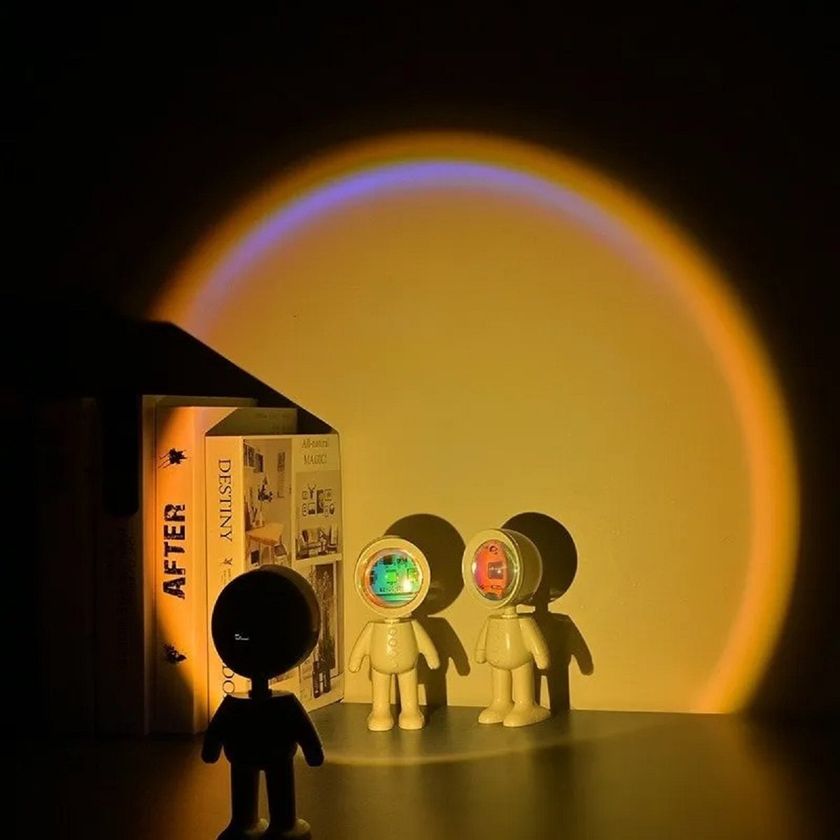360° Rotation Astronaut Sunset Lamp (Rechargeable)